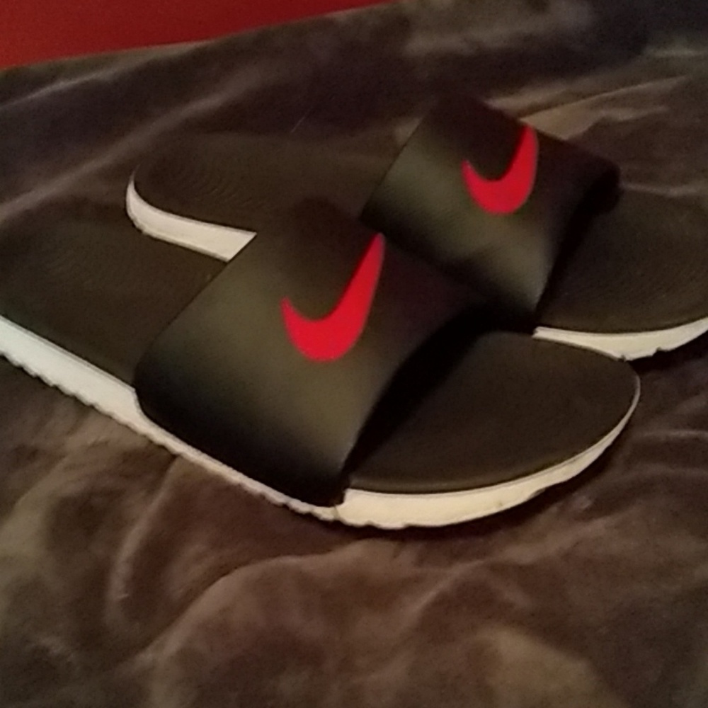 Nike slides